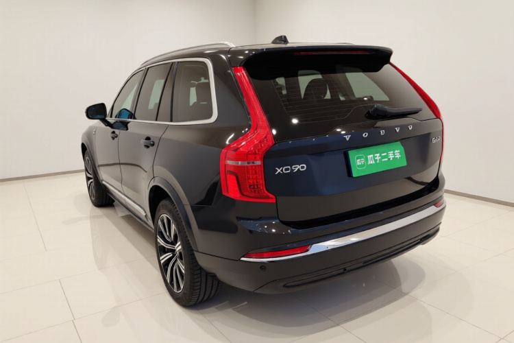 沃尔沃XC90 2024款 B6 智逸豪华版 7座车身外观5