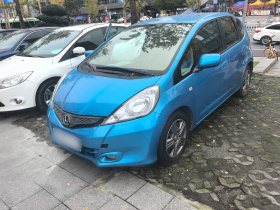 本田 飞度 2011款 1.3L 自动舒适版