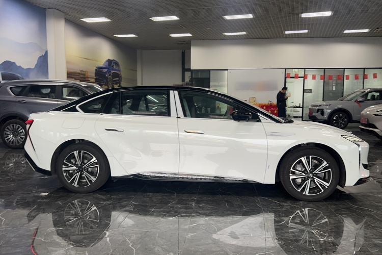 红旗EH7 2024款 690 Pro车身外观6002