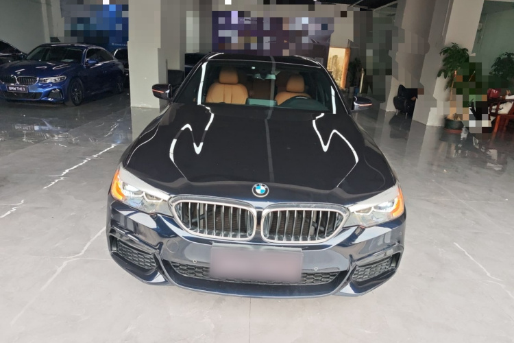 宝马5系 2018款 530Li xDrive M运动套装车身外观6001