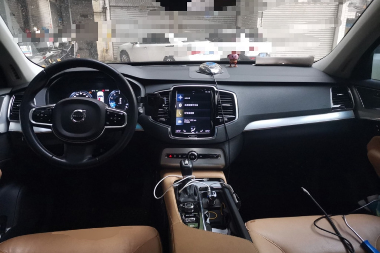 沃尔沃XC90 2015款 T6 智逸版 5座中控内饰12