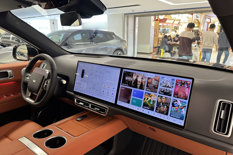 理想汽车 理想L6 2024款 Pro中控内饰7004