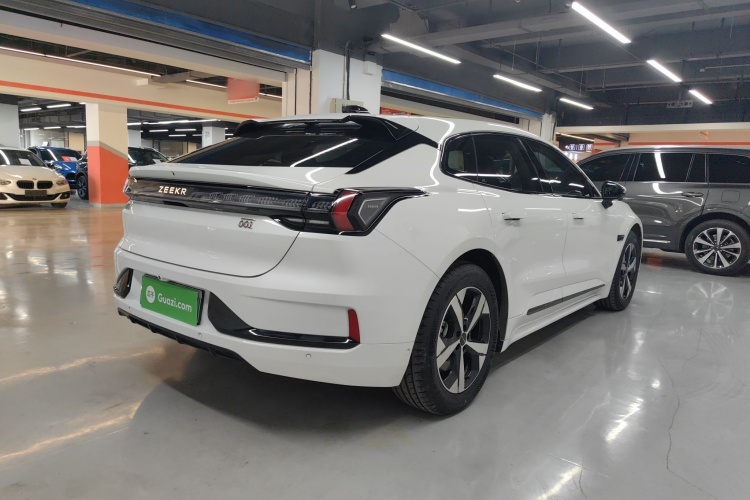 极氪001 2022款 长续航双电机 WE版车身外观6004