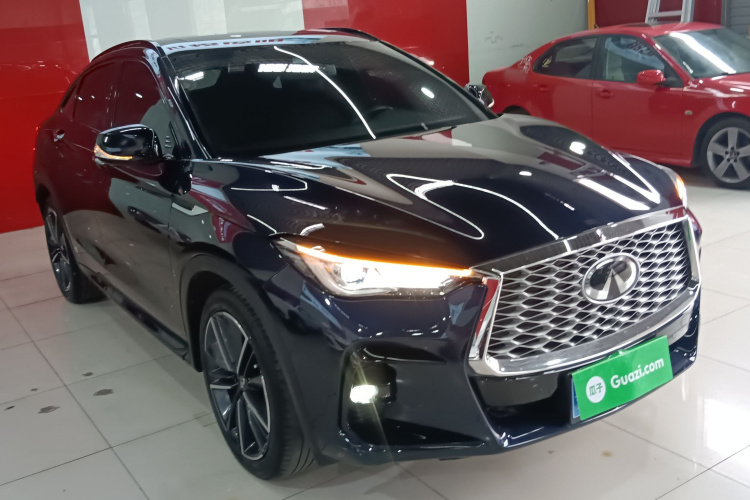 英菲尼迪QX55 2022款 2.0T 四驱耀享版车身外观3