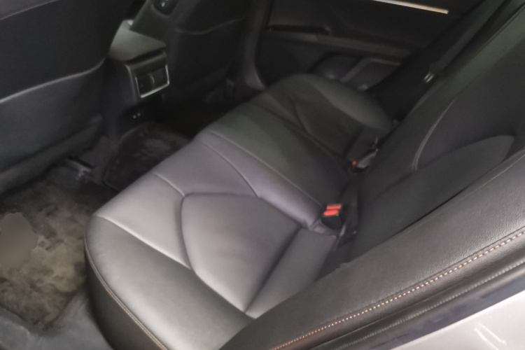 丰田 凯美瑞 2021款 2.0G 豪华版中控内饰7004