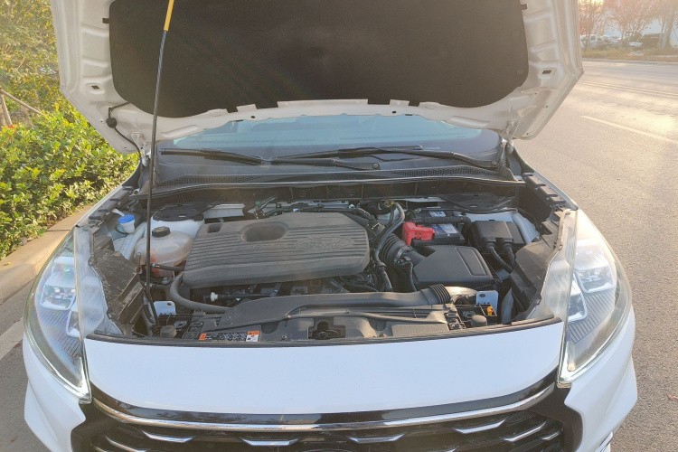 福特 锐际 2020款 EcoBoost 245 两驱耀享款机舱底盘24