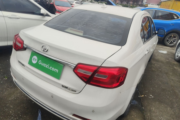 长城C30 2016款 1.5L AMT豪华型车身外观7