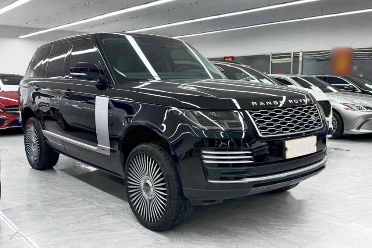 路虎 揽胜 2022款 3.0 L6 360PS 传世版车身外观6002