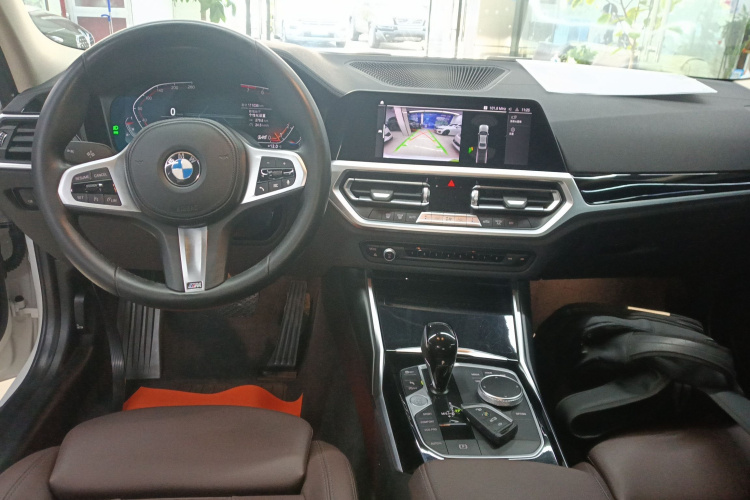 宝马3系 2022款 改款 320Li M运动套装中控内饰7002