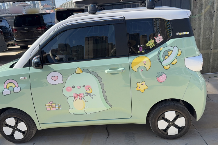 五菱汽车 宏光MINIEV 2024款 第三代 215km 进阶版车身外观6005