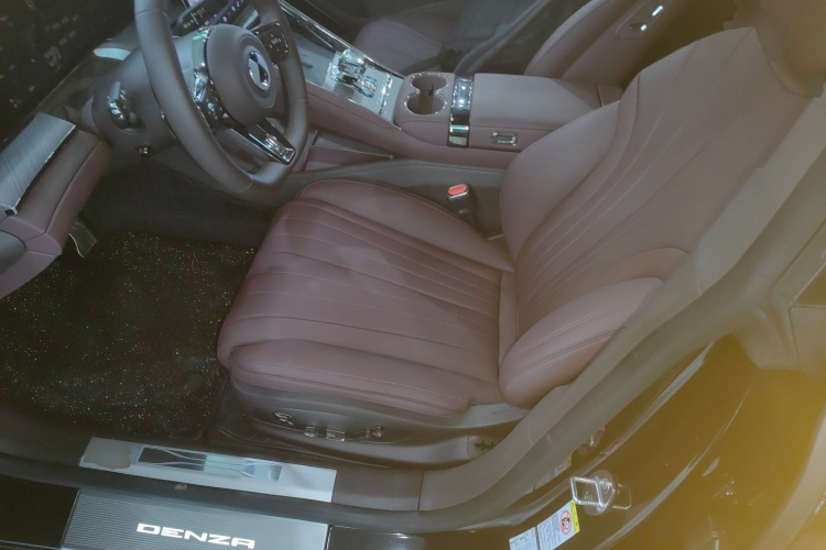 腾势Z9GT 2024款 1100四驱Max版局部细节19