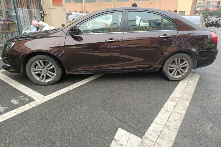 吉利汽车 帝豪 2017款 三厢百万款 1.5L 手动向上版车身外观4