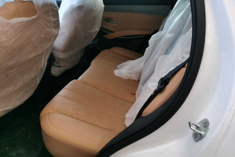 比亚迪 宋L DM-i 2024款 112km 领先型中控内饰21