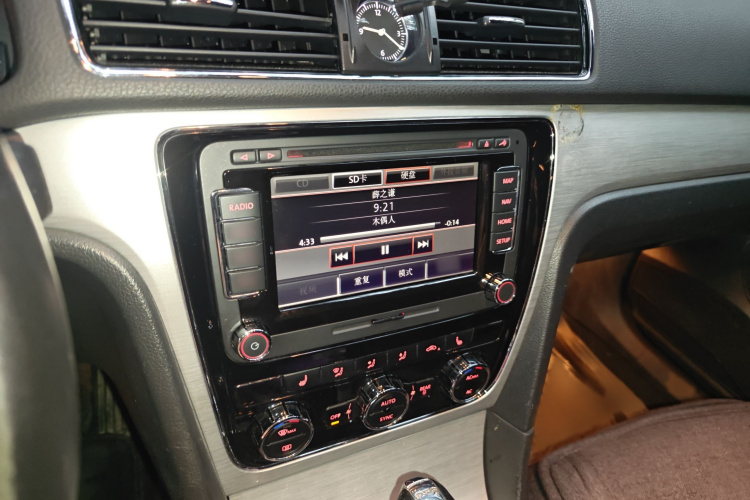 大众 帕萨特 2011款 2.0TSI DSG至尊版局部细节16