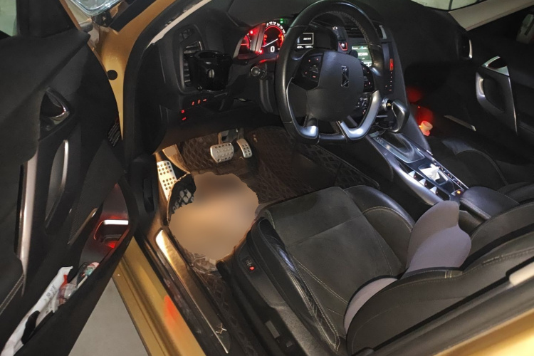 DS 5 2015款 1.8T 60周年限量版THP200中控内饰20