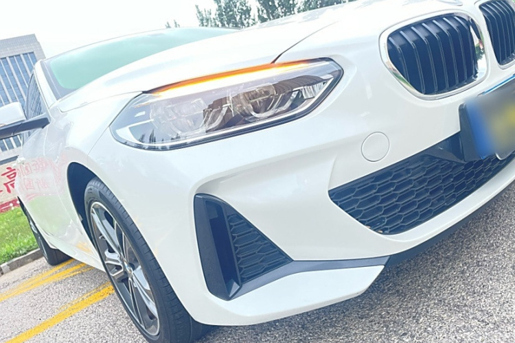 宝马1系 2021款 改款 120i M运动版车身外观6005