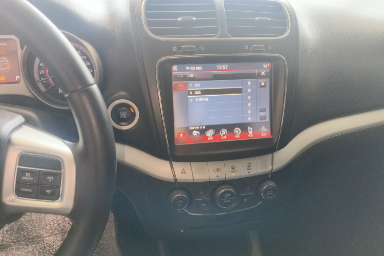 道奇 酷威 2014款 2.4L 两驱旅行版局部细节16