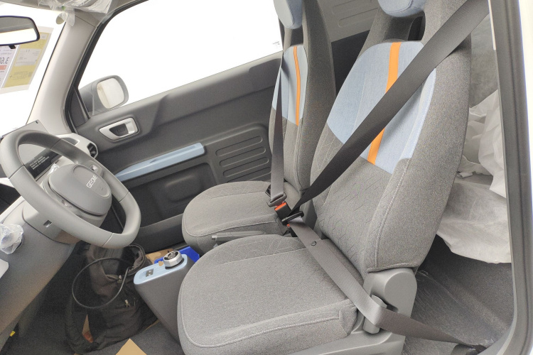 吉利银河 2024款 熊猫mini 200km 耐力熊局部细节19