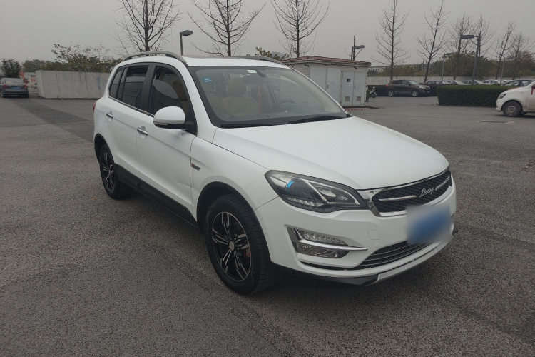 众泰 大迈X5 2017款 升级版 1.5T CVT地主型车身外观3