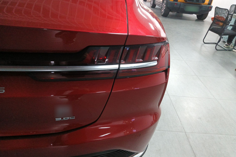 比亚迪 汉 2020款 EV 四驱高性能版旗舰型车身外观9