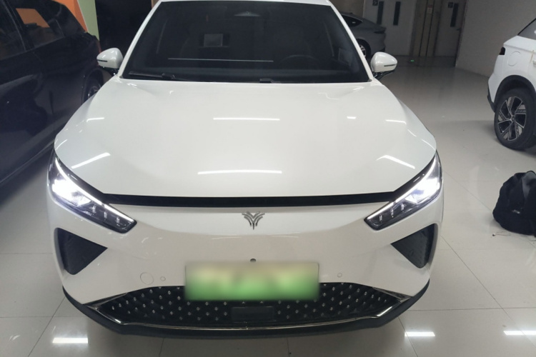 哪吒汽车 哪吒L 2024款 增程 220 闪充版车身外观6001