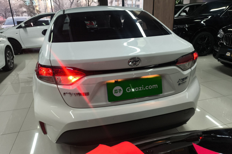 丰田 雷凌 2024款 智能电混双擎 1.8L 领先版车身外观6