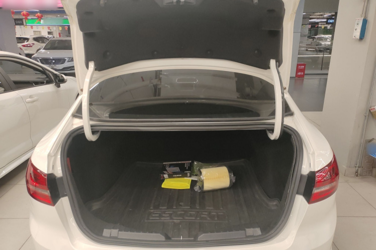 福特 福睿斯 2017款 幸福版 1.5L 自动时尚型机舱底盘23