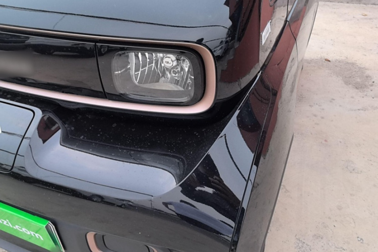 宝骏KiWi EV 2022款 设计师轻享版 三元锂车身外观6006