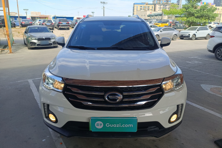 广汽传祺 传祺GS4新能源 2017款 1.5L PHEV尊享版车身外观2