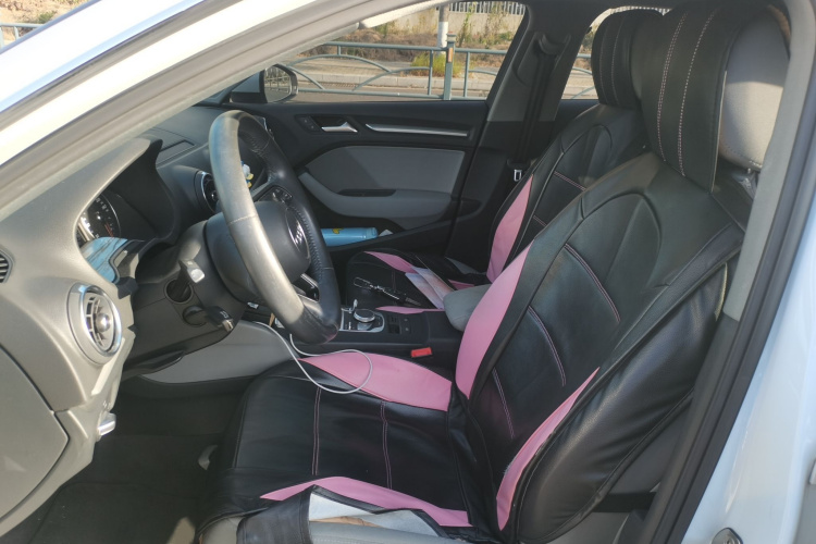 奥迪A3 2020款 Sportback 35 TFSI 进取型 国VI中控内饰19