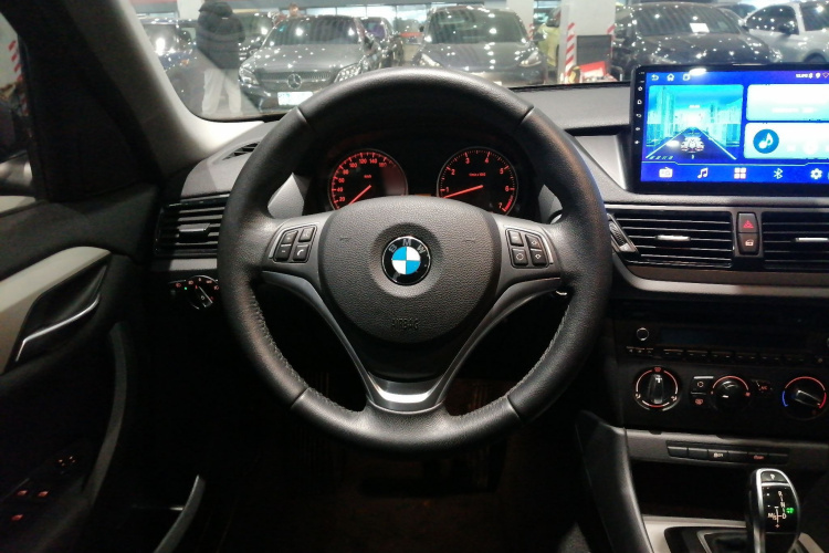 宝马X1 2014款 sDrive18i 时尚型局部细节13