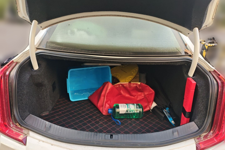 凯迪拉克XTS 2018款 28T 精英型局部细节23