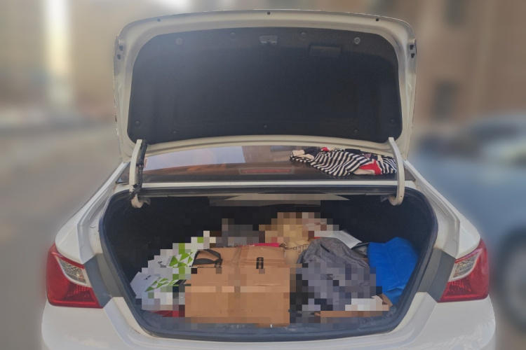 现代 索纳塔 2011款 2.0L 自动豪华版中控内饰23