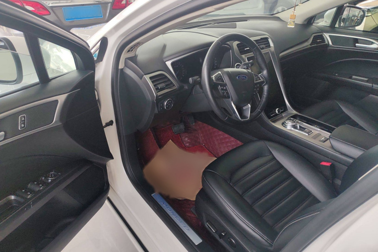 福特 蒙迪欧 2020款 EcoBoost 180 时尚型中控内饰7002