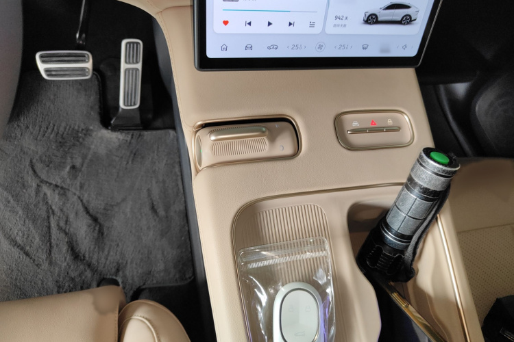 蔚来EC7 2023款 75kWh局部细节18