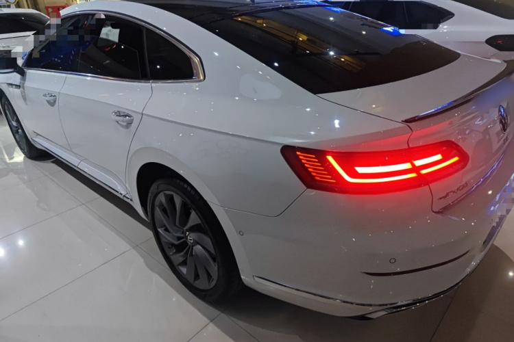 一汽-大众CC 2025款 380TSI 夺目 众享款车身外观4