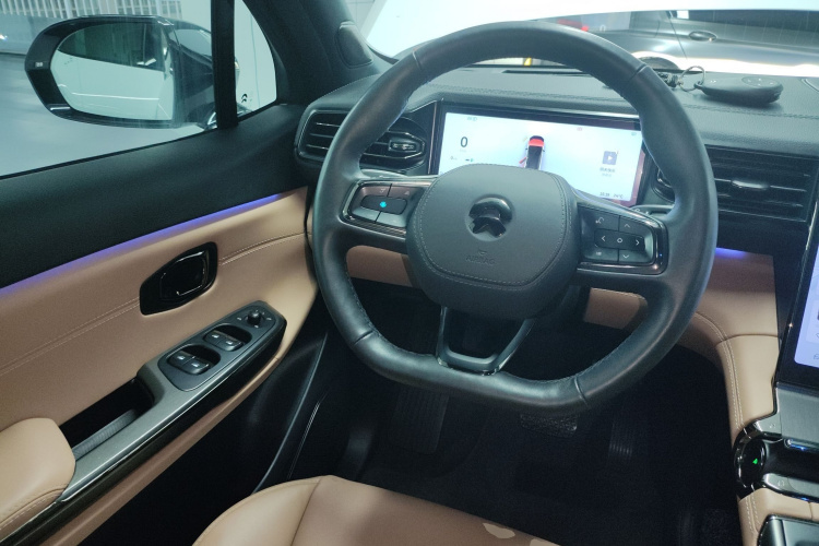 蔚来ES6 2020款 455KM 运动版中控内饰13