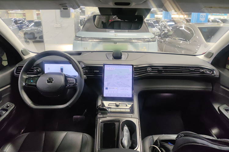 蔚来ES8 2020款 580KM 签名版 六座版中控内饰12