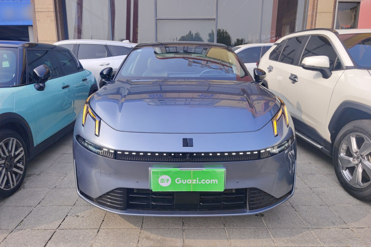 领克07 2024款 EM-P 126长续航 Ultra车身外观2