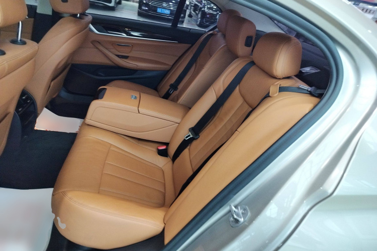 宝马5系 2018款 528Li 上市特别版中控内饰7004