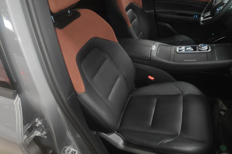 福特 领裕新能源 2025款 尊领型PLUS局部细节41