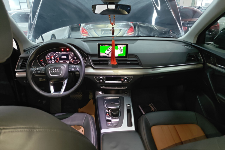 奥迪Q5L 2020款 改款 40 TFSI 荣享时尚型中控内饰7002