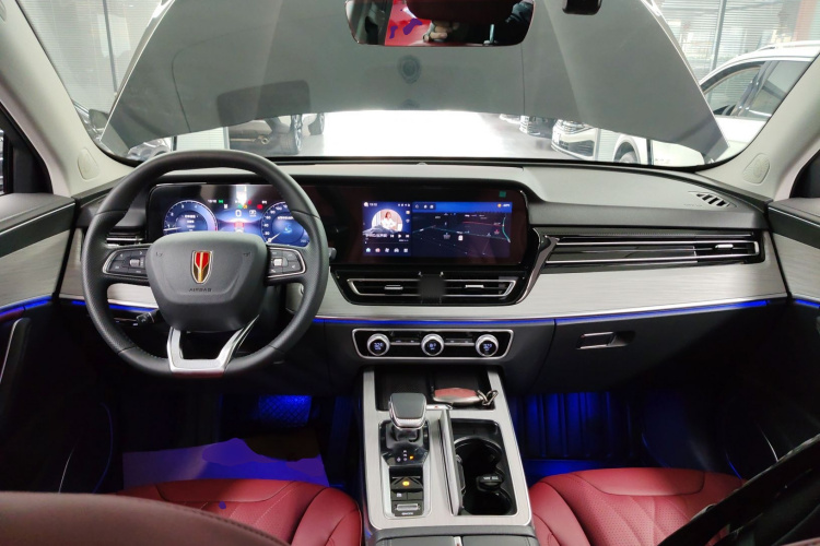 红旗HS5 2025款 2.0T 两驱旗享Pro版中控内饰7002