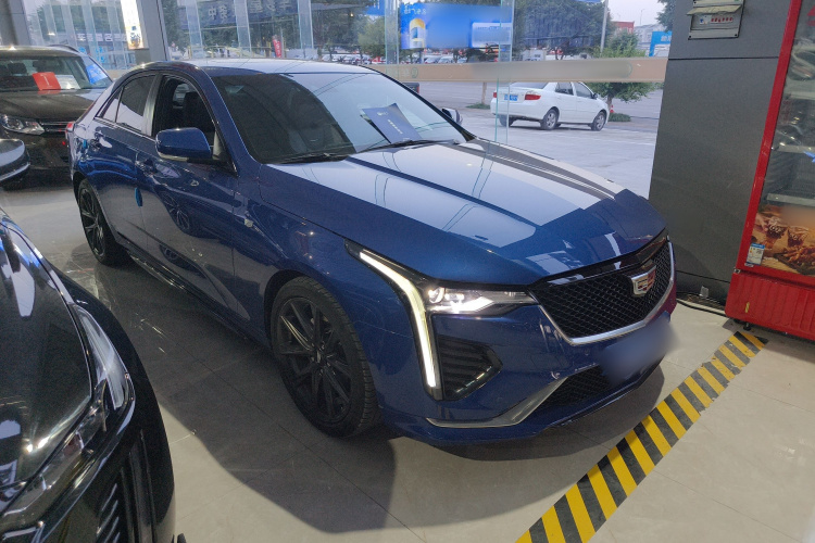 凯迪拉克CT4 2020款 28T 精英型车身外观3