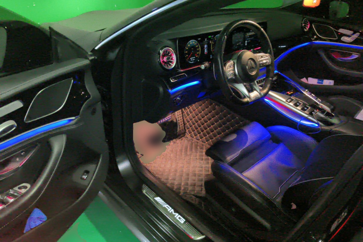 奔驰 2019款 AMG GT 50 四门跑车中控内饰20