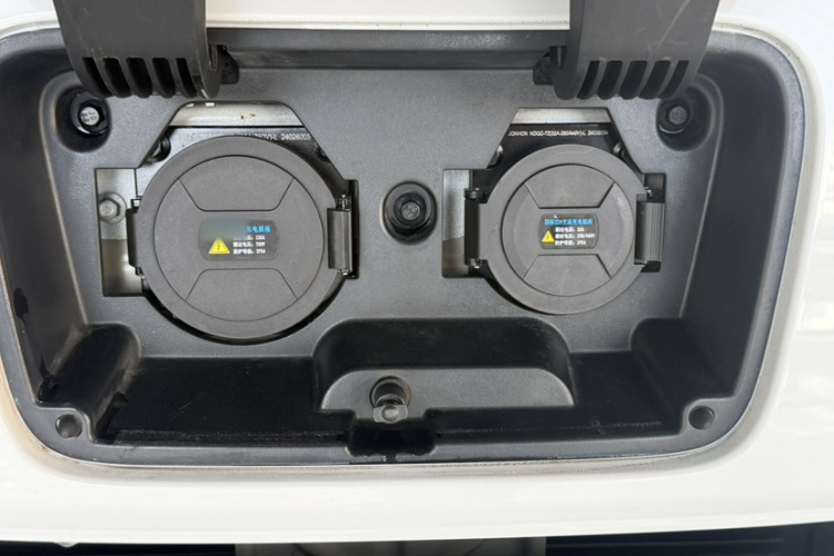 零跑汽车 零跑T03 2024款 403舒享版车身外观6007