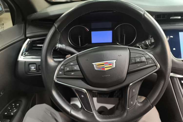 凯迪拉克XT5 2021款 2.0T 四驱豪华型中控内饰13