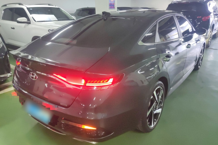 现代 菲斯塔 2019款 280TGDi 智享版 国VI车身外观7