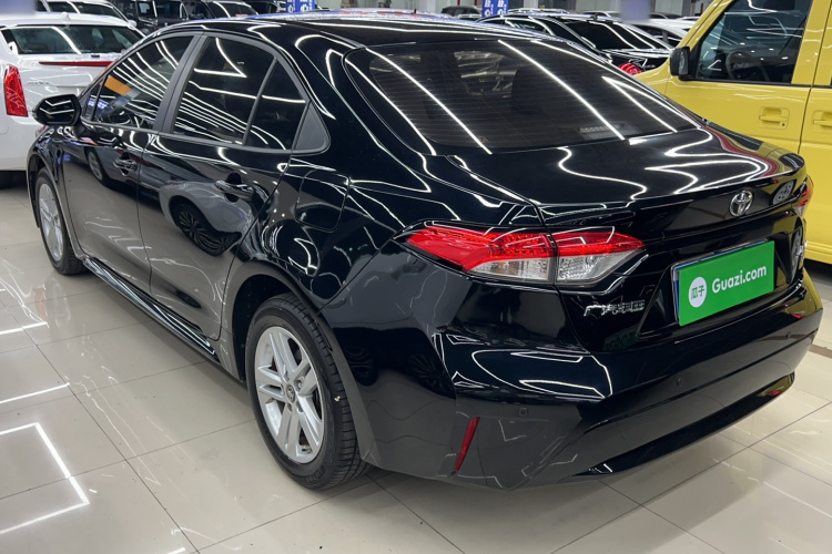 丰田 雷凌 2019款 185T CVT豪华版 国VI车身外观6005