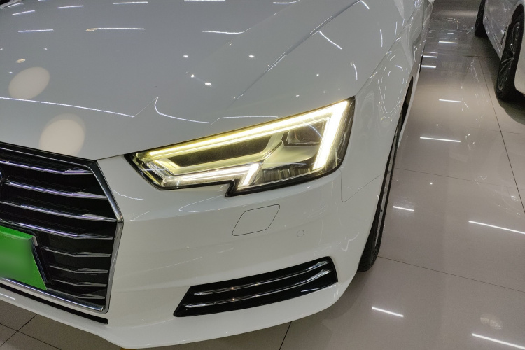 奥迪A4L 2017款 Plus 40 TFSI 时尚型局部细节36